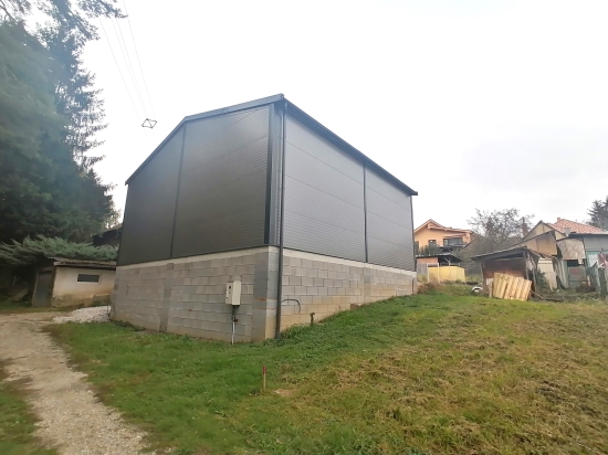 Predaj, pozemok   330 m2 Kolíňany