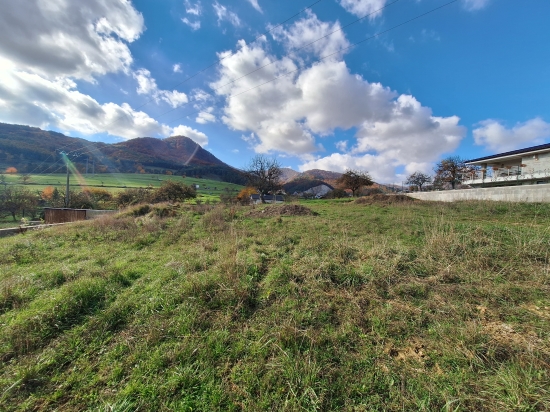 Predaj, pozemok pre rodinný dom   720 m2 Nitrianske Rudno, nová súkromná ulica, bezpečná lokalita